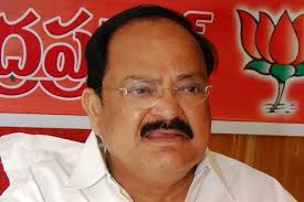 central minister venkaiah naidu,venkaiah naidu vs kcr,eamcet,apvs telangana government,eamcet controvercy between ap,telangana,governer narasimhan about eamcet controversy  వెంకయ్యపై పక్షపాతిగా ముద్ర పడుతుందా..??